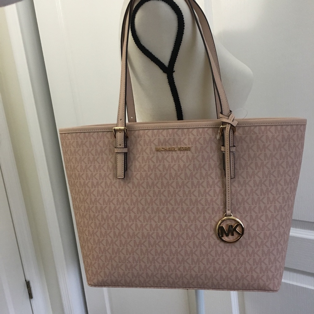 New Michael Kors medium carryall tote - Picture 8 of 8
